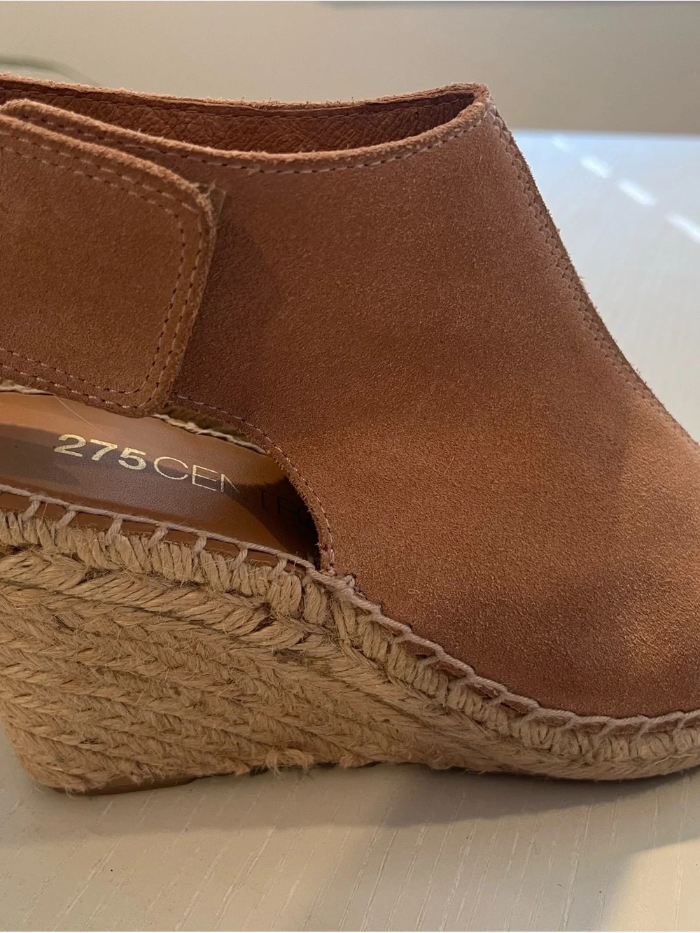 275 Central stylish tan